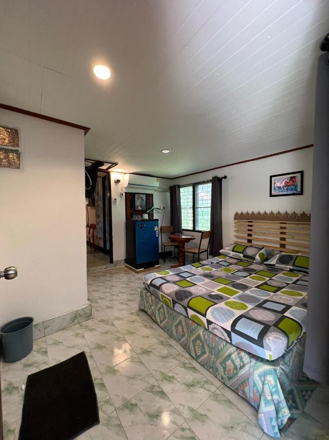 Garden Bungalow Resort Thai Mueang Exteriör bild